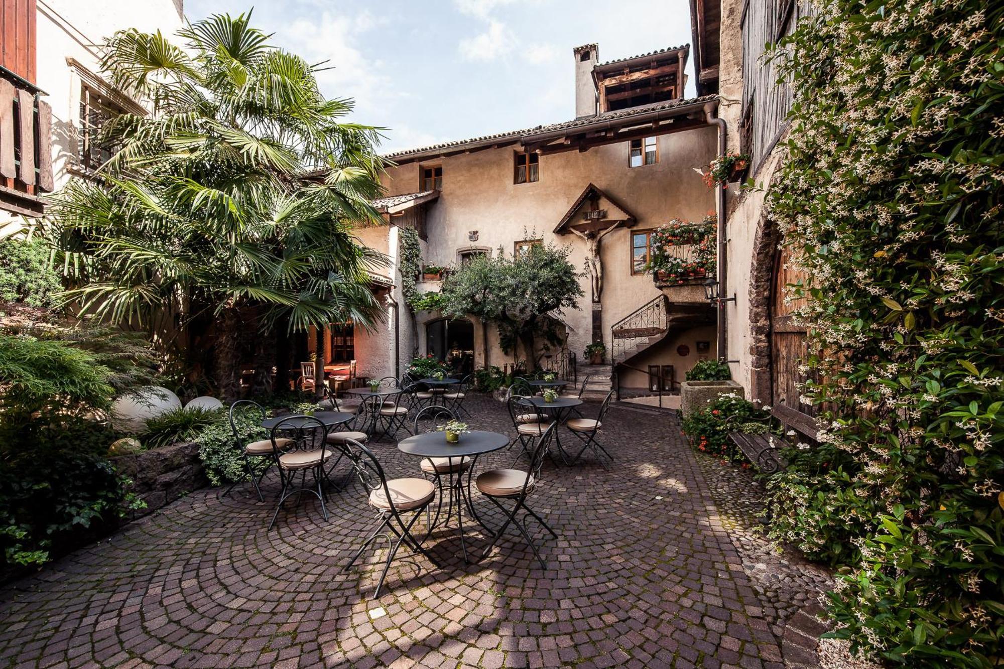 Hotel Jagdhof Caldaro Eksteriør billede