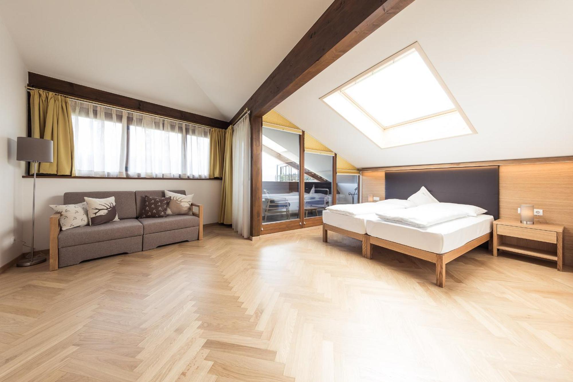 Hotel Jagdhof Caldaro Eksteriør billede